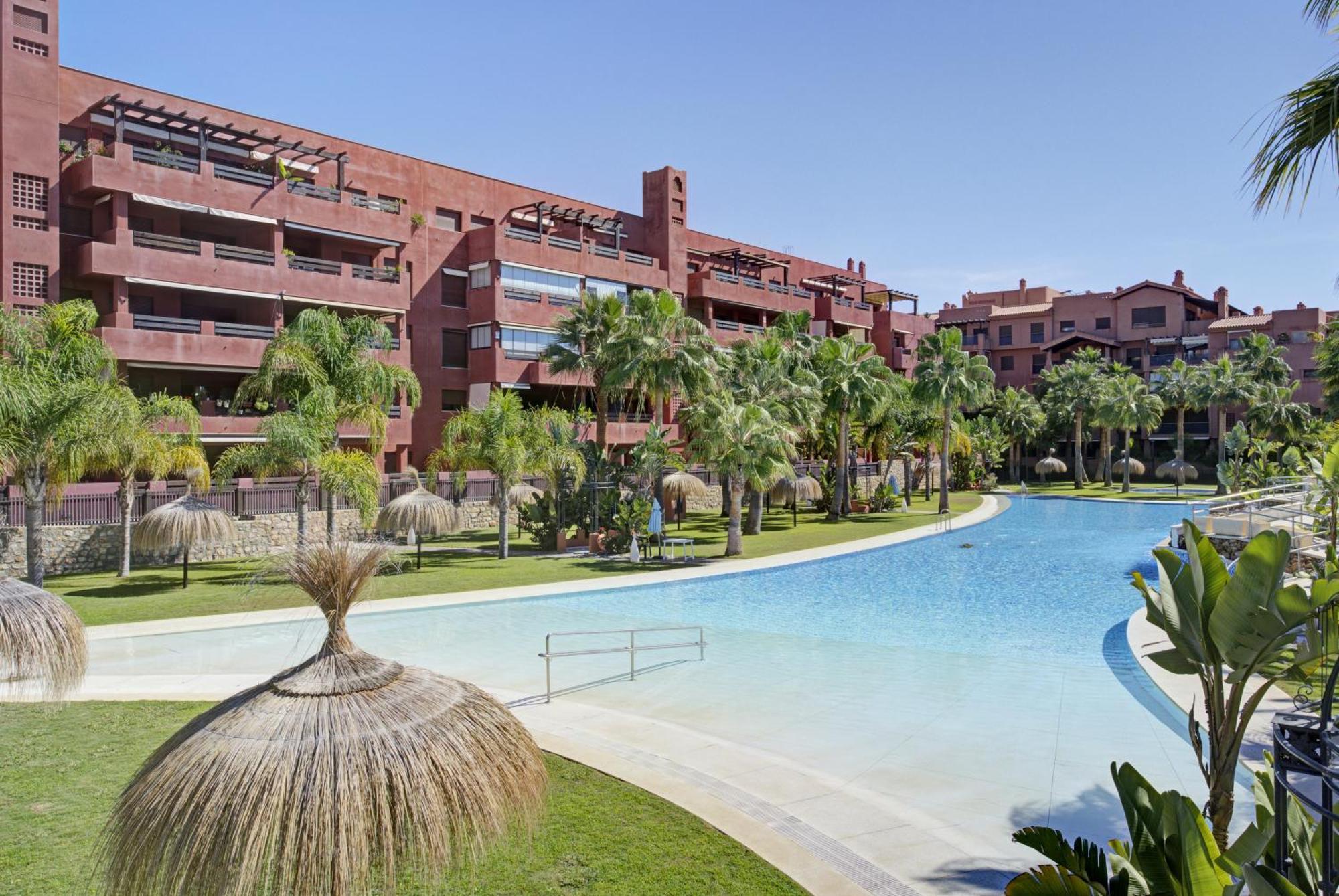 Comeback Me & Mrs Jones Motril Exterior foto